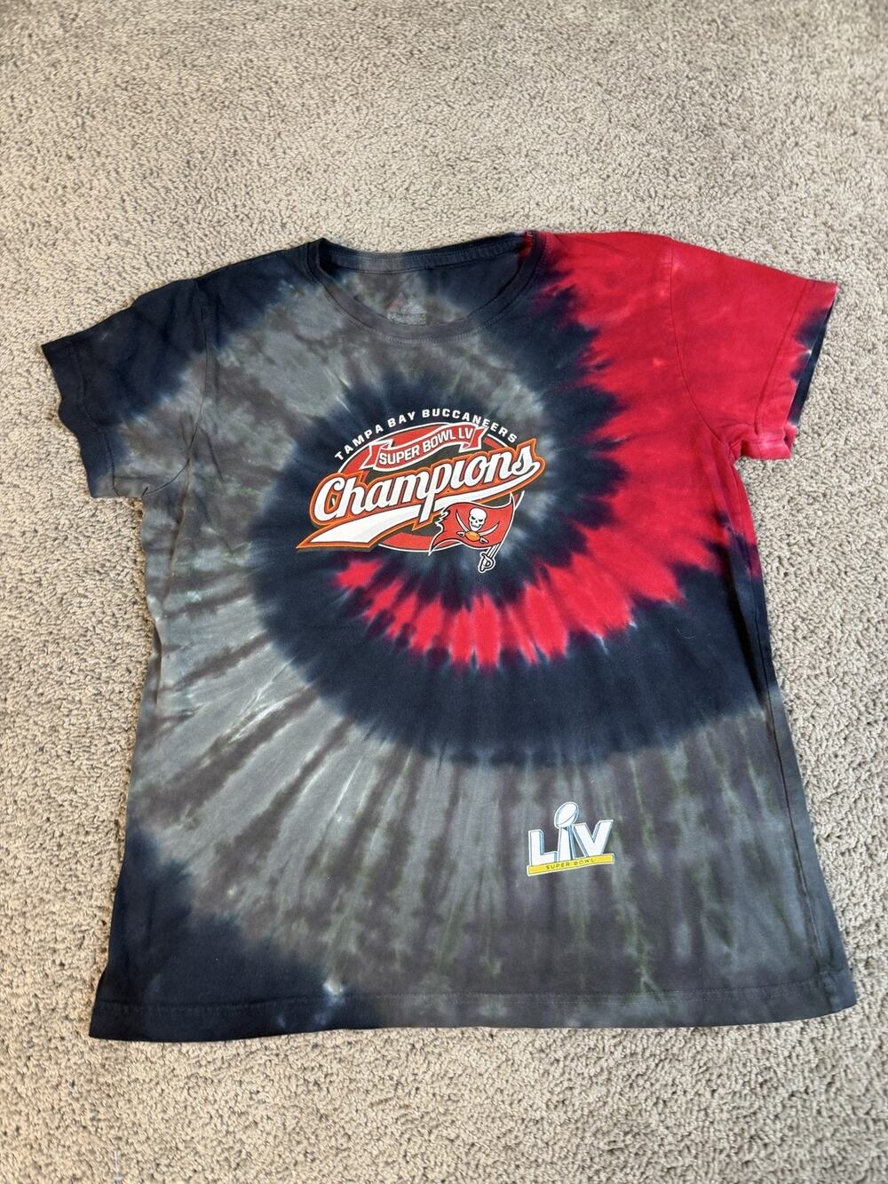 Tampa Bay Buccaneers Shirt Womens L Tie Dye Multi Color NFL Champions SB LV